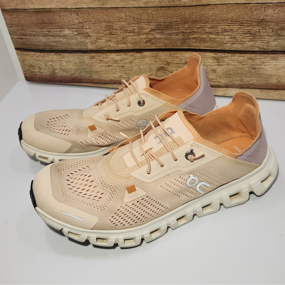 On Cloud 6 Coast Women's Size 8.5 Blonde/Mauve Running Shoes